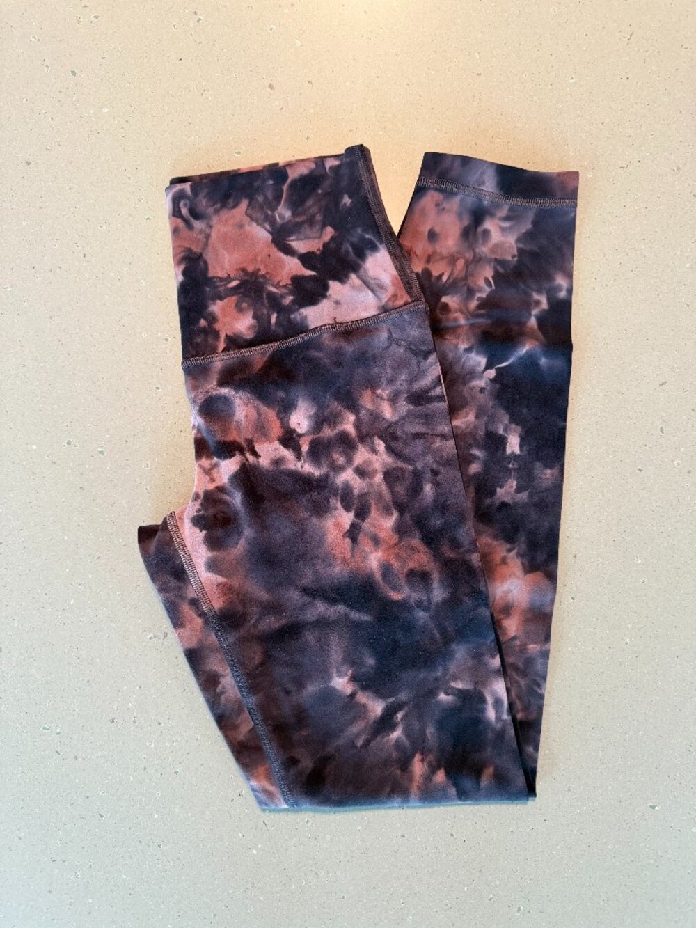 Lululemon Align 25" Diamond Dye Pinks/Browns on Black 4